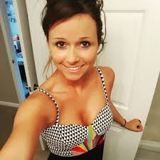 Sara Stone (@stoner0010)