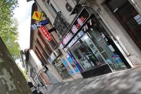 Le palais de justice (the palace of justice) is one of the largest and most impressive buildings in the whole of europe. Tabac Ouvert Le Dimanche Toulouse Saint Orens De Gameville Rangueil Tabac Crampel