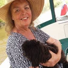 Jackie Alger's Instagram, Twitter & Facebook