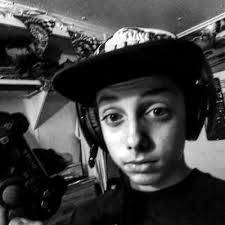 Levi Henderson (@optic_clutchz)