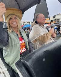 Thank you San Juan Capistrano for inviting me to be part of the  #SwallowsDayParade had a great time! Thanks to Laura Hart, Jim Taylor, Tony  Pointer, everyone that worked so diligently to