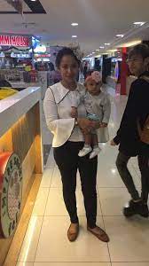 Kak lina pom pom dapat surprise dari suami tercinta laaa. Elly Mazlein Kak Lina Pom Pom Meletop Elly Mazlein Kak Lina Pom Pom Meletop Facebook