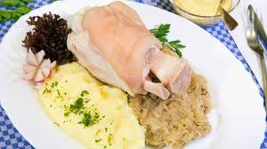 spreewalder gurkensuppe havel hecht und das echt berliner eisbein die hauptstadt berlin hat kulinarisch ein martina und moritz berliner kuche deutsche kuche
