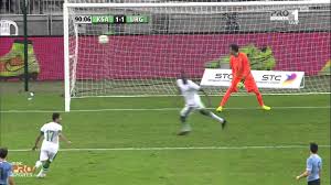 وجه لاعب الشباب والاتحاد والنصر السابق نايف هزازي، رسالة قوية إلى منتقدي تتويج فريق الهلال بلقب دوري استنكر لاعب المنتخب الوطني السابق، نايف هزازي، إطلاق بعض جمهور. Ù‡Ø¯Ù Ù†Ø§ÙŠÙ Ù‡Ø²Ø§Ø²ÙŠ ÙÙŠ Ù…Ø±Ù…Ù‰ Ø§Ù„Ø£ÙˆØ±ÙˆØºÙˆØ§ÙŠ Mbc Pro Sports Youtube