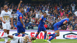 El cruz azul del goleador uruguayo jonathan rodríguez recibirá este jueves a los pumas unam del atacante argentino juan ignacio dinenno, en el cruz azul barrió a tigres en el duelo de ida de cuartos de finales, pero fue conservador en el de vuelta, confiado en la ventaja que obligaba a su rival. Liga Mx Apertura 2018 Pumas Vs Cruz Azul Resumen Resultado Y Goles Del Duelo De La Jornada 15 Marca Claro Mexico