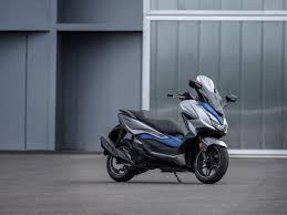 4en1 est votre concessionnaire yamaha à paris 10 ème, achat et vente de moto neuves et d'occasions, ainsi que des scooters : Concessionnaire Honda Paris 75 4en1