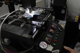 Banyak terjadi dalam dunia service motherboard laptop, teknisi sudah benar menganalisa dan menentukan titik kerusakannya, tetapi tidak berhasil memperbaikinya karena salah/kurang mahir dalam menggunakan peralatan service yang mengakibatkan tambah parah/melebarnya area kerusakan. Ok Computer Solution Repair Motherboard Okcs Petaling Jaya