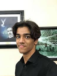 Siddharth Sood's Instagram, Twitter & Facebook