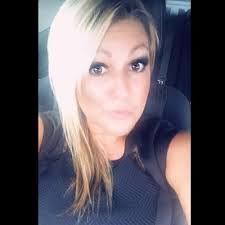 Lindsey Hodges's Instagram, Twitter & Facebook