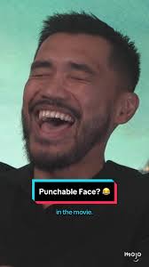 El secreto de la cara pegajosa de Alex Mallari Jr.