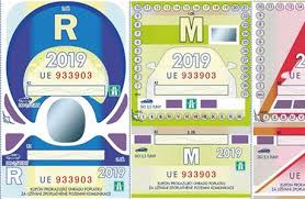 Ledna, ale to neznamená, že si ji budete muset hned pořídit. Prehled Dalnicni Znamky 2019 Kolik Stoji A Kdy Konci Platnost Lonskych Doprava Lidovky Cz