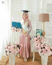 5 inspirasi gaun bridesmaid wanita bertubuh gemuk dream co id. 30 Model Kebaya Wisuda Modern Remaja Simpel Elegan