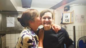 Gemeinsam mit ihrer schwester übernahm sie erst im frühjahr letzten jahres den elterlichen betrieb, nun bringt die tochter von jeunes restaurateurs gründungs. Wie Man Den Schonsten Geburtstag Der Welt Feiert Teil 2 Mein Geburtstagsmenu Im Spielweg Von Viktoria Fuchs Geburtstagsmenu Romantik Hotels Romantik