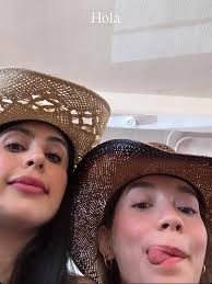 Photo posted by Las alucines Lupita y Quesito (@lasalucines_lupita_quesito)