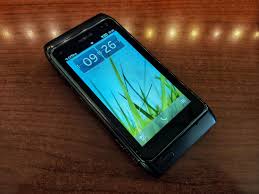 Best methods to hard reset nokia n8 keypad phone. This Is My Nokia N8 I Have It Since 2011 It S Not In A Perfect Shape And The Battery Doesn T Hold That Much But Besides That It Still Works Fine The Camera