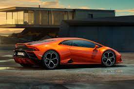 It's also alarmingly easy to drive very quickly. Lamborghini Huracan Evo Evolution 2 0 Newcarz De