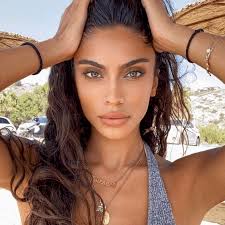 Manushi chhillar is the most beautiful woman in the world without makeup and the fourth beauty of with a purpose winner of miss world. Pin On Warriors And Queens