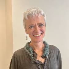 Peggy Garvey's Instagram, Twitter & Facebook