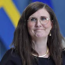Märta stenevi (mp) vill tvinga hotfulla män att bära fotboja. Hur Ska Du Vanda Mp Skutan Marta Stenevi Lyssna Har Podme Premium Podcasts