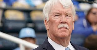 The entire Royals organization is a mess right now