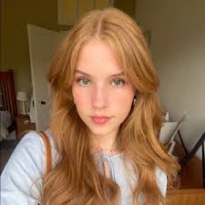 Josie Carr (@josiieecarr)