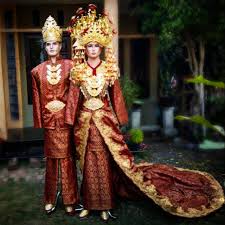 Adat pernikahan palembang merupakan suatu adat yang dilaksanakan berdasarkan budaya serta aturan daerah palembang. Baju Adat Palembang Shopee Indonesia