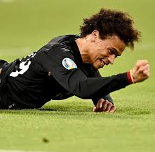 Sane (comparative saner, superlative sanest). Qooo9nrgnsjh3m