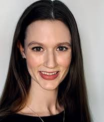 Kim Strack's Instagram, Twitter & Facebook