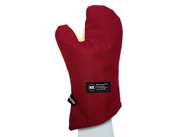 Get a helping hand with the best gardening gloves suited for your outdoor chores, whether you're planting seeds, pruning bushes, or pulling weeds. Best Oven Mitt Of 2020