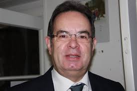 Bäuerinnen beim Gärtnern und am Jakobsweg