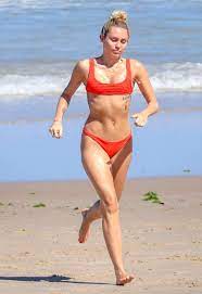 Miley cyrus beach photos