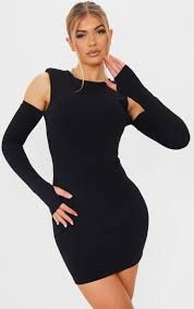 Maybe you would like to learn more about one of these? Robe Moulante Noire A Epaules Denudees Et Trous Pouces Prettylittlething Fr