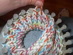 Basic double loom knitting stitches. How To Loom Knit