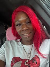 This goes for all interactions not just dating❤️‍🩹 Floodlightingi a toxic  dating trend where someone overshares deeply personal or traumatic  information too soon relationship, creating false sense of intimacy. This  can put