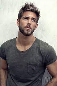 7 Coiffures Pour Hommes Par Face Shape Hair Haircut Men Style De Men Frisur Nach Gesichtsform Manner Frisuren Gesichtsform Haare