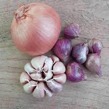 Bawang merah (allium ascalonicum) merupakan tanaman hortikultura musiman yang memiliki nilai ekonomi tinggi. Jual Bawang Bawang Merah Bawang Putih Bawang Bombay Bawang Paket Murah Mei 2021 Blibli