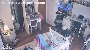 IPCAM – American college girl masturbates watching porn