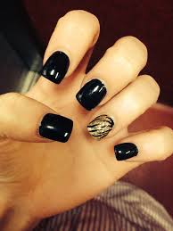 Square Black And Gold Acrylic Nails Black And Gold Acrylic Nails Design Gold Acrylic Nails Cute Acrylic Nail Designs Acrylic Nail Designs