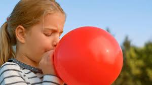 150+ Fotos, Bilder und lizenzfreie Bilder zu Mädchen Blasen Rot Ballon