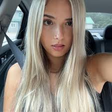 Profile for Chelsea Wicker