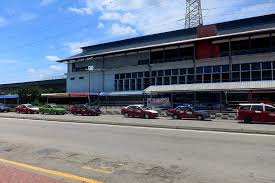 Taman bahagia lrt stantsiyasi ichida 2 qavatli lrt temir yo'l stantsiyasi bo'lib, uning ichida avtoulov parki mavjud jaya bilan petaling, xizmat ko'rsatadigan malayziya tezkor kls kelana jaya chizig'i. Taman Bahagia Lrt Station Klia2 Info