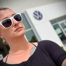 Have you ever seen the giant crosses standing beside the highways in  Mississippi? Those that are metal and more than 100 feet tall?