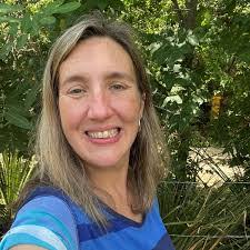 Amanda Buzbee's Instagram, Twitter & Facebook