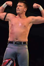 Kaede, a s*ave he met his lover, irina, became intimate with the hero, yuno, and chrome was sacrificed to make the hero stronger. Chuck Taylor Wrestler Wikipedia