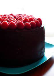 Thebakedbeen Noosh S Dark Chocolate Raspberry Birthday Cake Chocolate Raspberry Cake Raspberry Cake Desserts
