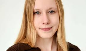 Alicia Ross's Instagram, Twitter & Facebook