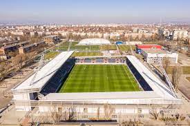 Az egyik hír az volt, hogy csúszik a stadion átadása, a másik meg az, hogy a vasas fc tulajdonosa, jámbor jános a. Illovszky Rudolf Stadium In Hungary Codina Architectural