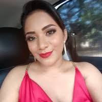 Daniela Pozo's Instagram, Twitter & Facebook