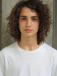 To help you make that decision, here are 10 long hairstyles for teenage guys you should keep in mind! Lyncoh Long Hair Styles Men Curly Hair Men Long Hair Styles
