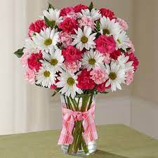 Put your landscaping skills on display with mulch and flower varieties perfect for any region. Bloomers Flowers Flower Delivery In North Fort Myers Fl